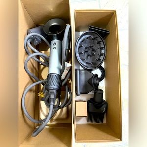 Dyson supersonic professional hair dryer